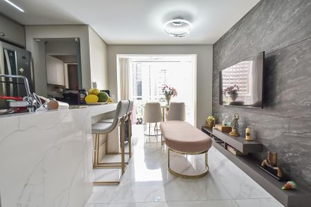 Apartamento à venda com 65m², 2 quartos e 1 vagaSala