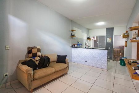 Sala de casa para alugar com 2 quartos, 100m² em Shopping Park, Uberlândia