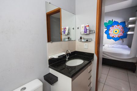 Casa para alugar com 100m², 2 quartos e 1 vagaBanheiro da Suite