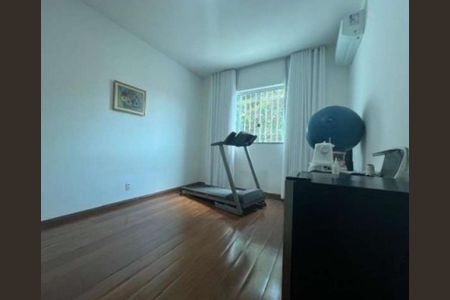 Casa à venda com 360m², 5 quartos e 4 vagasQuarto