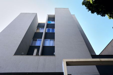 Apartamento para alugar com 56m², 2 quartos e 2 vagasFachada