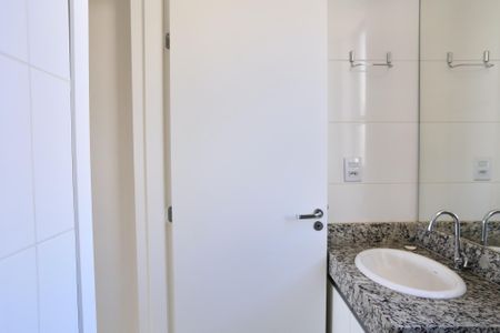 Apartamento para alugar com 56m², 2 quartos e 2 vagasBanheiro