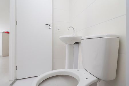 Apartamento para alugar com 32m², 2 quartos e sem vaga Apartamento para alugar com 32m², 2 quartos e sem vagaBanheiro