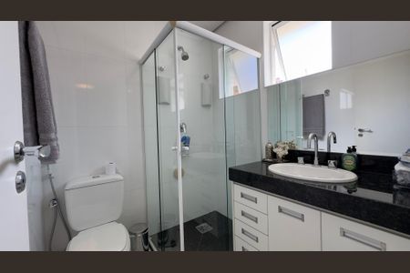 Banheiro de apartamento à venda com 4 quartos, 276m² em Funcionários, Belo Horizonte