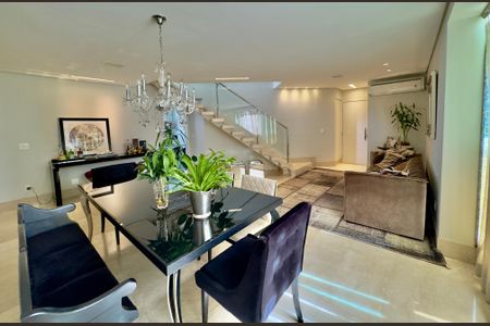 Sala de apartamento à venda com 4 quartos, 276m² em Funcionários, Belo Horizonte