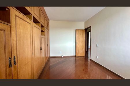 Quarto  de apartamento para alugar com 3 quartos, 90m² em Alto Barroca, Belo Horizonte
