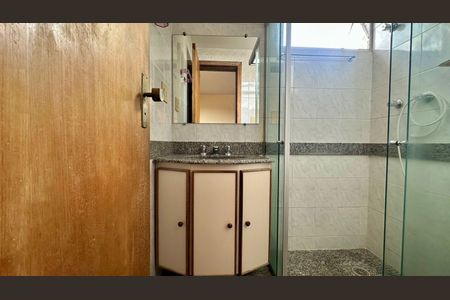 Apartamento para alugar com 90m², 3 quartos e 2 vagasBanheiro 