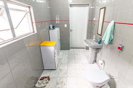 Casa à venda com 92m², 2 quartos e sem vagaBanheiro da Suíte