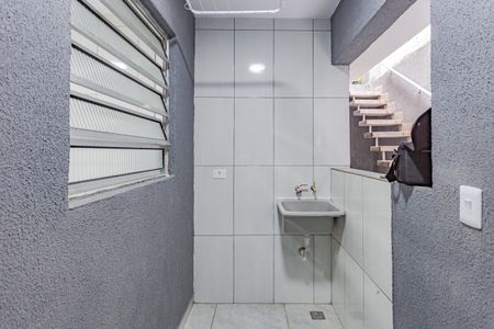 Casa para alugar com 40m², 1 quarto e sem vaga Casa para alugar com 40m², 1 quarto e sem vagaÁrea de Serviço