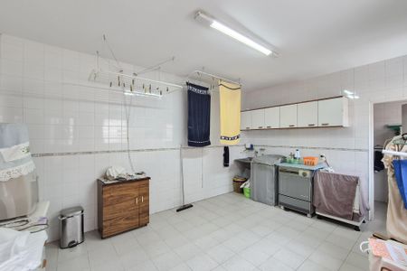 Casa à venda com 275m², 3 quartos e 4 vagas Casa à venda com 275m², 3 quartos e 4 vagasÁrea de Serviço