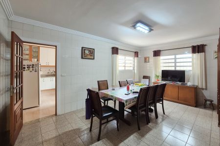 Casa à venda com 275m², 3 quartos e 4 vagas Casa à venda com 275m², 3 quartos e 4 vagasCopa