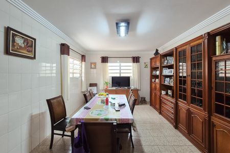 Casa à venda com 275m², 3 quartos e 4 vagas Casa à venda com 275m², 3 quartos e 4 vagasCopa