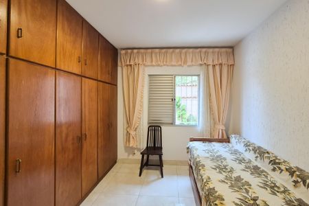 Casa à venda com 275m², 3 quartos e 4 vagas Casa à venda com 275m², 3 quartos e 4 vagasQuarto 2