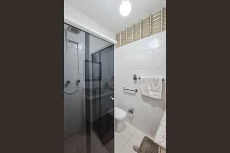 Casa à venda com 275m², 3 quartos e 4 vagas Casa à venda com 275m², 3 quartos e 4 vagasBanheiro Social