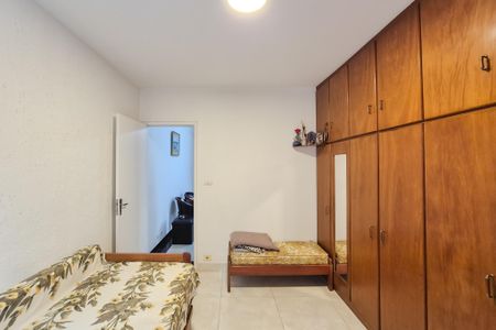 Casa à venda com 275m², 3 quartos e 4 vagas Casa à venda com 275m², 3 quartos e 4 vagasQuarto 2