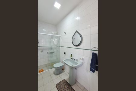 Casa à venda com 275m², 3 quartos e 4 vagas Casa à venda com 275m², 3 quartos e 4 vagasBanheiro de serviço