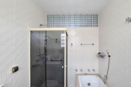 Casa à venda com 275m², 3 quartos e 4 vagas Casa à venda com 275m², 3 quartos e 4 vagasBanheiro da Suíte