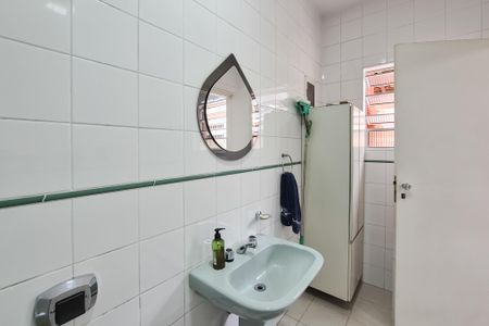 Casa à venda com 275m², 3 quartos e 4 vagas Casa à venda com 275m², 3 quartos e 4 vagasBanheiro de serviço