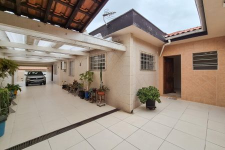 Casa à venda com 275m², 3 quartos e 4 vagas Casa à venda com 275m², 3 quartos e 4 vagasGaragem