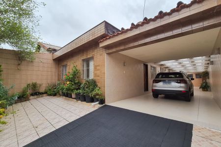 Casa à venda com 275m², 3 quartos e 4 vagas Casa à venda com 275m², 3 quartos e 4 vagasGaragem