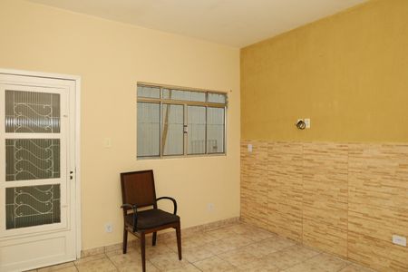 Sala de casa para alugar com 2 quartos, 137m² em Vila Jacuí, São Paulo