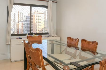 Sala de apartamento à venda com 3 quartos, 183m² em Perdizes, São Paulo