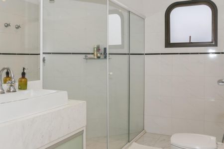 Apartamento à venda com 183m², 4 quartos e 3 vagasBanheiro Social