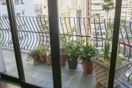 Apartamento à venda com 183m², 4 quartos e 3 vagasSacada