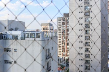 Apartamento à venda com 183m², 4 quartos e 3 vagasVista da Suíte 1