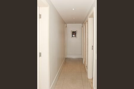 Apartamento à venda com 183m², 4 quartos e 3 vagasCorredor