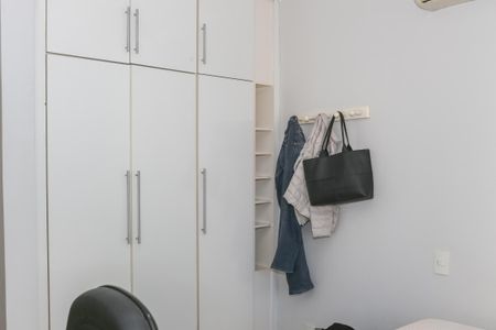 Apartamento à venda com 183m², 4 quartos e 3 vagasQuarto 3