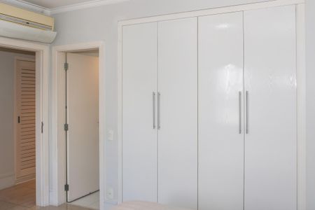 Apartamento à venda com 183m², 4 quartos e 3 vagasSuíte 1