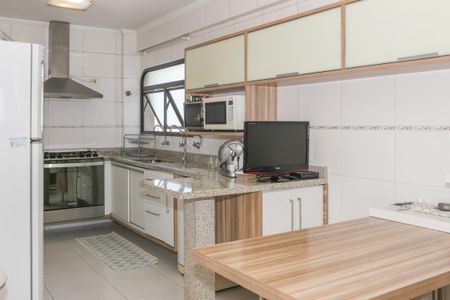 Apartamento à venda com 183m², 4 quartos e 3 vagasCozinha