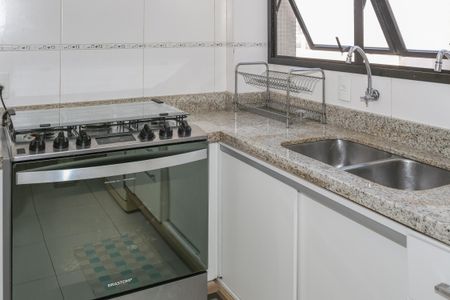 Apartamento à venda com 183m², 4 quartos e 3 vagasCozinha