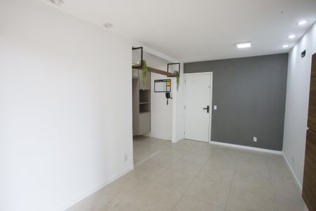 Sala de apartamento para alugar com 2 quartos, 72m² em Jacarepaguá, Rio de Janeiro