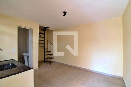 Sala/Cozinha de casa para alugar com 1 quarto, 40m² em Jardim Vazani, São Paulo
