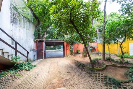 Garagem de casa à venda com 3 quartos, 245m² em Alto da Lapa, São Paulo