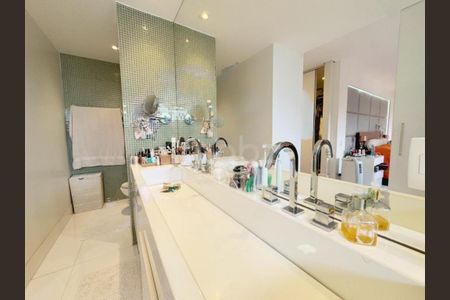 Apartamento à venda com 260m², 3 quartos e 4 vagasFoto 45