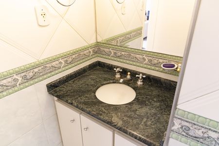 Apartamento à venda com 96m², 3 quartos e 1 vagaBanheiro Social