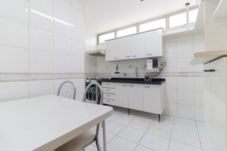 Apartamento à venda com 96m², 3 quartos e 1 vagaCozinha 