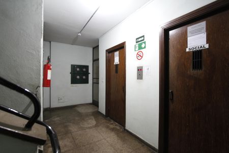 Apartamento à venda com 86m², 3 quartos e sem vagaÁrea comum