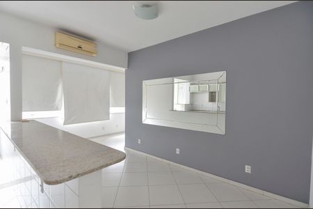 Sala de apartamento para alugar com 1 quarto, 68m² em Tijuca, Rio de Janeiro