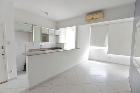 Sala de apartamento para alugar com 1 quarto, 68m² em Tijuca, Rio de Janeiro