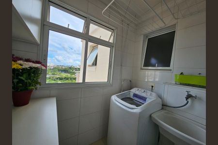 Apartamento à venda com 68m², 2 quartos e 2 vagasÁrea de serviço