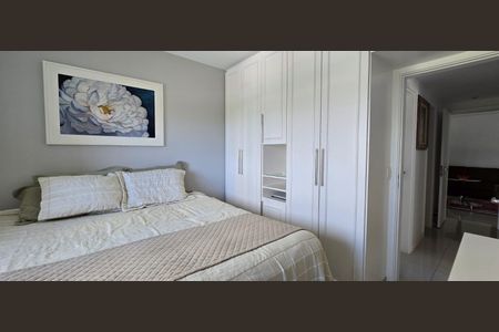 Quarto de apartamento à venda com 3 quartos, 140m² em Barra da Tijuca, Rio de Janeiro