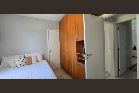 Apartamento à venda com 140m², 3 quartos e 2 vagasQuarto