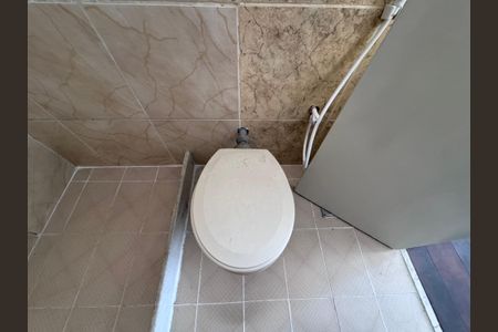 Apartamento para alugar com 108m², 2 quartos e 1 vaga Apartamento para alugar com 108m², 2 quartos e 1 vagaSuíte 2 - Banheiro