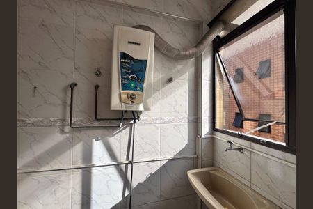 Apartamento para alugar com 108m², 2 quartos e 1 vaga Apartamento para alugar com 108m², 2 quartos e 1 vagaCozinha e Área de Serviço