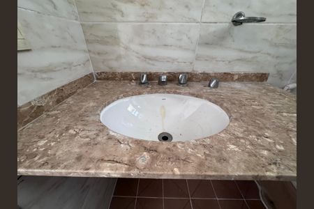 Apartamento para alugar com 108m², 2 quartos e 1 vaga Apartamento para alugar com 108m², 2 quartos e 1 vagaSuíte - Banheiro