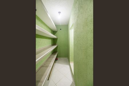 Casa para alugar com 184m², 2 quartos e 2 vagasDepósito